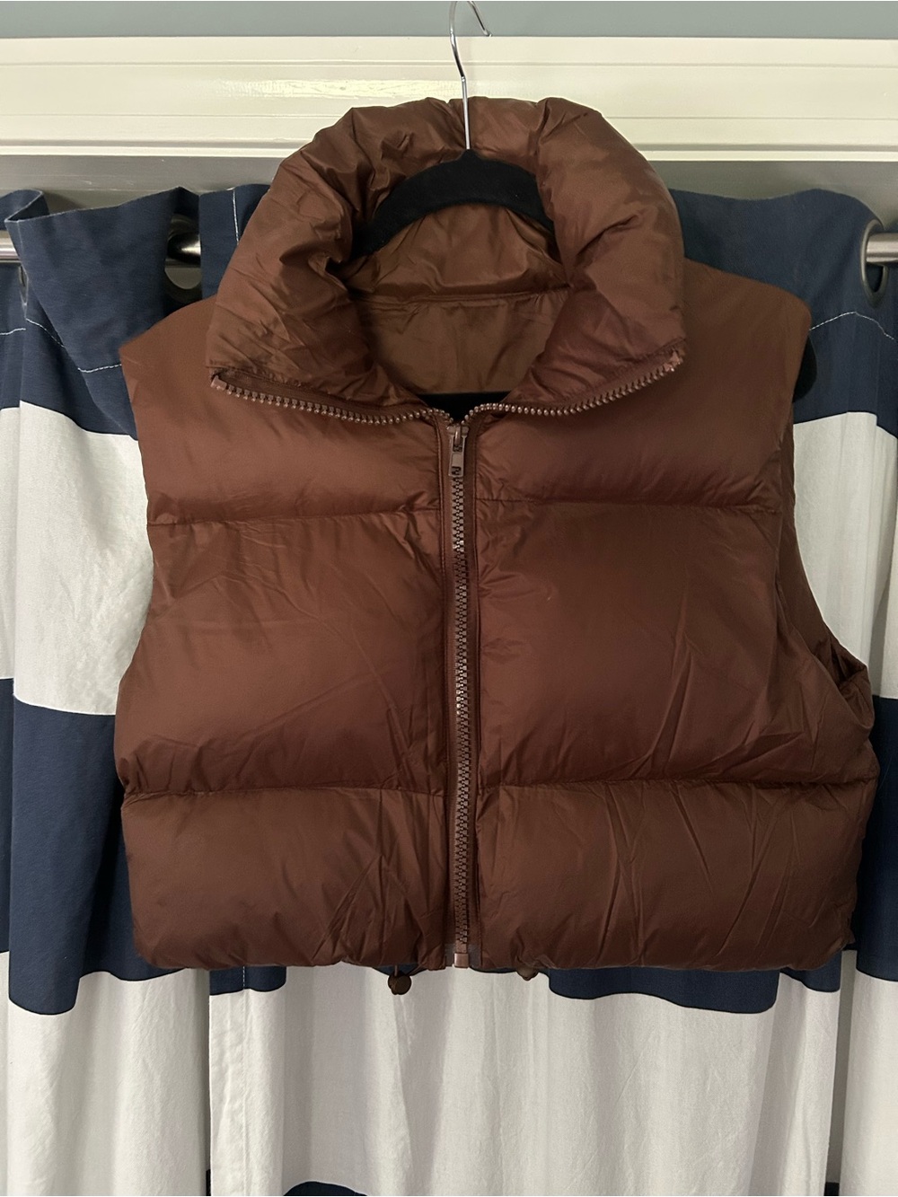 Men's Brown Puffer Vest Jacket - Lightweight Quilted Outerwear